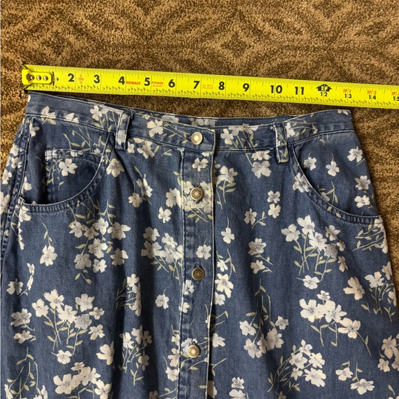 Villager Sport Beautiful blue soft jean Floral Skirt - Picture 5 of 6